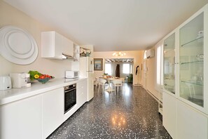 Fridge, microwave, oven, dishwasher