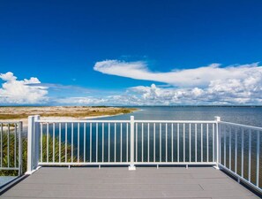 Property grounds - Paradise Pointe Waterfront Home - Sleeps 22 (Navarre Beach)