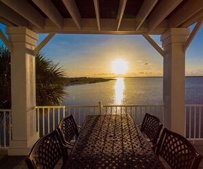 Outdoor dining - Navarre Beach Waterfront Home | Sleeps 22 | Gulf & Sound Views | Paradise Point (Navarre Beach)