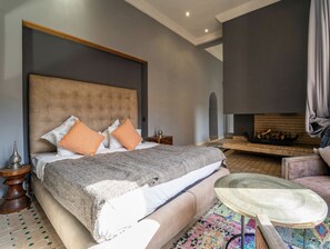7 habitaciones, tabla de planchar con plancha y wifi gratis 
