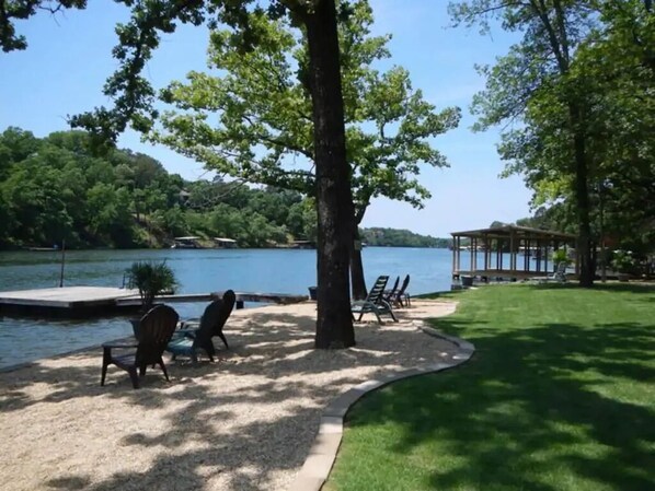 Property grounds - Cottage # 9 - Lakeview One Bedroom Pet Friendly (Hot Springs)