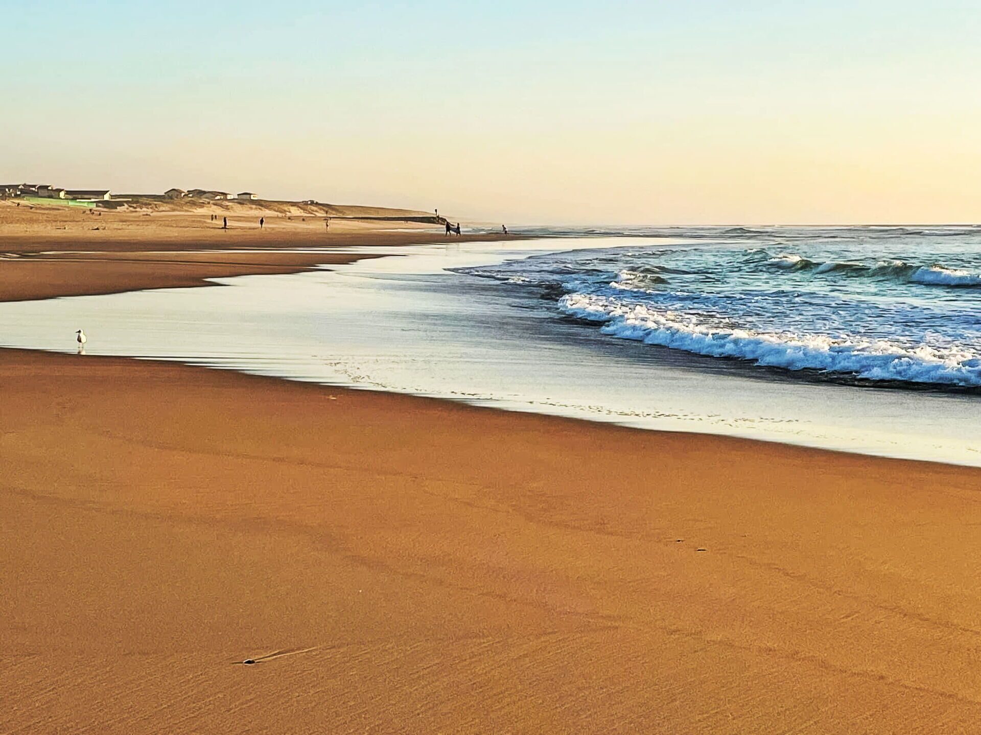 Beach, Water, Body Of Water, Natural Environment, Coast, Horizon, Shore, Sand, Coastal And Oceanic Landforms