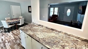 Interior - Comfortable Open Space. Pets are allowed (Beaufort)
