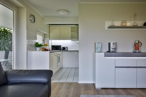 Interior - Braderuper Heide - Cozy 2-room apartment with terrace, garden, WLAN. (Wenningstedt-Braderup (Sylt))