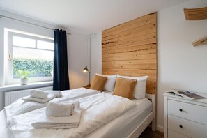 Unclassified image, 5 of 28, button