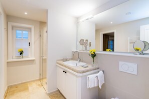 Uklassifisert bilde, 2 av 26, knapp