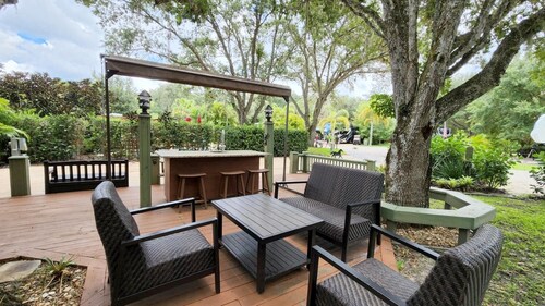 Luxury RV CAMPSITE in River Ranch! Full Hookup! 361