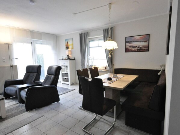 Unclassified image, 1 of 30, button - Reihenhaus Am Haustierpark Haus 11 L - Am Haustierpark (Werdum)