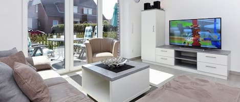 TV, DVD player