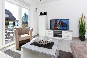 Unclassified image, 3 of 32, button