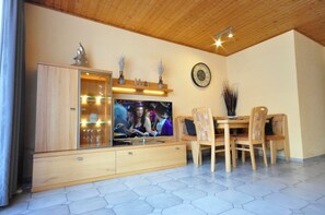 Dining - Vacation home Uferstraße 4 B (Wittmund)