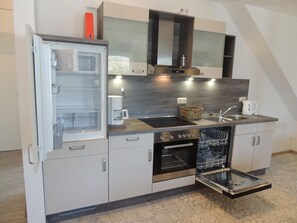 Oven, stovetop, dishwasher, coffee/tea maker