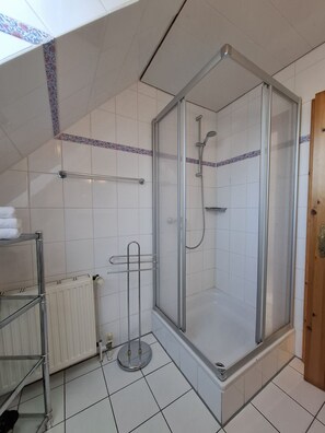 Unclassified image, 4 of 20, button - House Klabautermann - House Klabautermann Blockshausen 1 Apartment 2 (Neuharlingersiel)