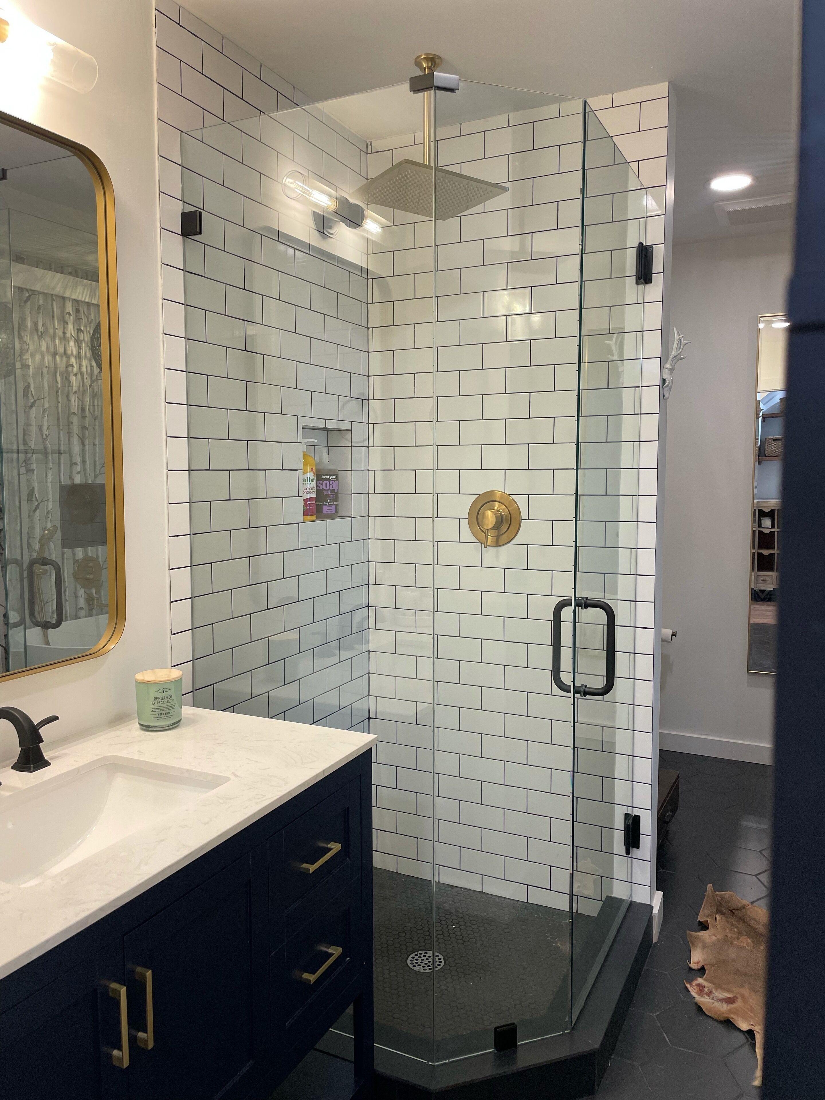 Bathtub, hair dryer, towels, soap