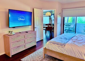 2 Schlafzimmer, Schreibtisch, Bügeleisen/Bügelbrett, kostenloses WLAN