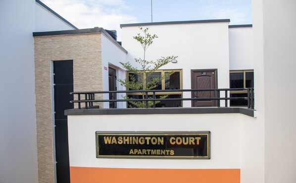 تفاصيل الفندق من الخارج