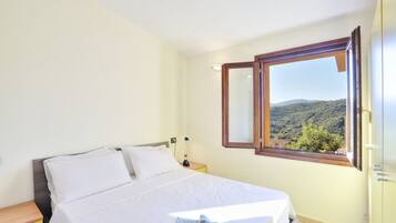 2 chambres, fer et planche Ă repasser, Wi-Fi, draps fournis