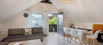 Schwarzwaldglück Loft with Balcony and Wi-Fi