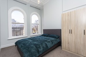 4 habitaciones, wifi gratis y ropa de cama 