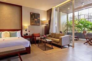 Down comforters, pillowtop beds, minibar, in-room safe