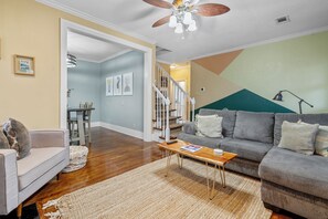 Smart-TV, Videospiele, Bücher, Smart Speakers