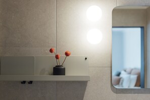 Douche, serviettes fournies