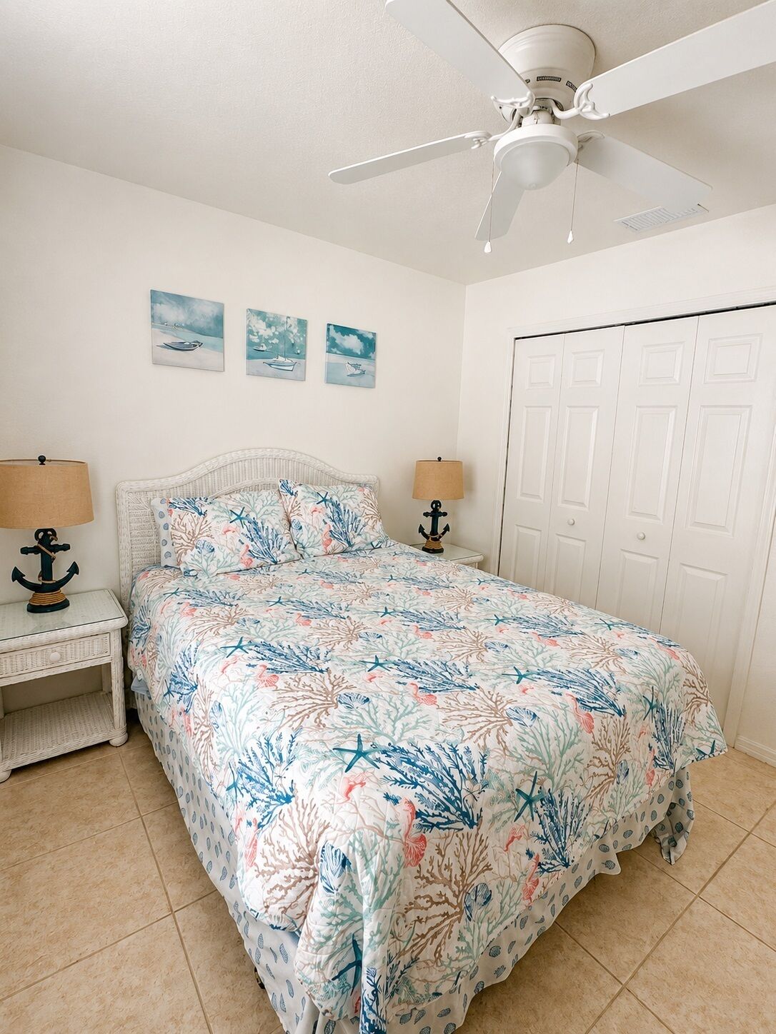 3 bedrooms, desk, iron/ironing board, WiFi (free)