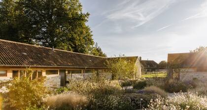 Lynchets - a semi-detached converted barn that sleeps 4 guests in 2 bedrooms