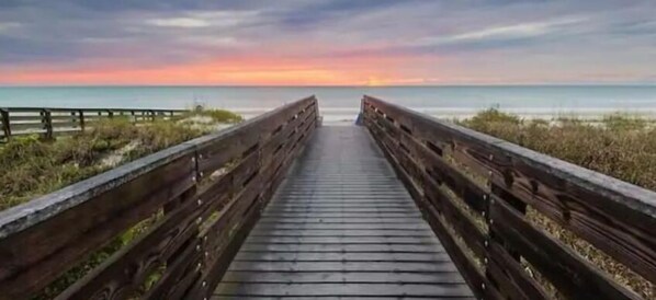 Beach nearby, beach towels