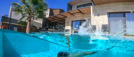 Outdoor pool, a heated pool