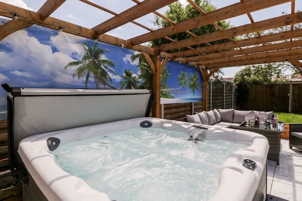 Bain à remous extérieur