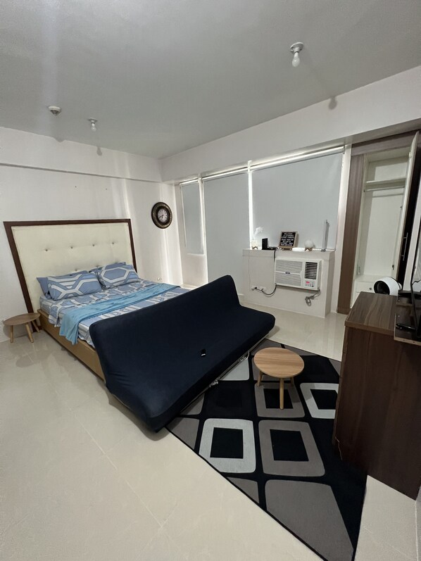 1 bedroom, free WiFi, bed sheets