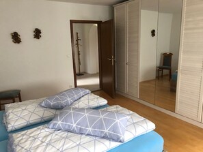 2 Schlafzimmer, Bettwäsche