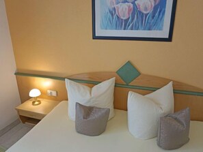 2 bedrooms, free internet