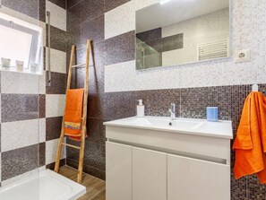 Hair dryer, towels - Atlântico by Interhome (Esposende)