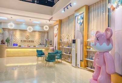 Yue Rui Fan Light Luxury Hotel