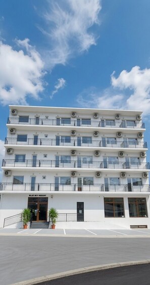Front of property - Blue Sky Hotel (Eforie)