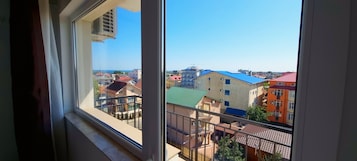 Standard Double Room, with balcony, city view | Terrace/patio