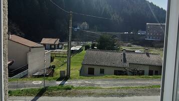 Quang cảnh nhìn từ nơi lưu trú