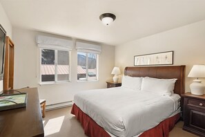 4 Schlafzimmer, Bügeleisen/Bügelbrett, kostenloses WLAN, Bettwäsche