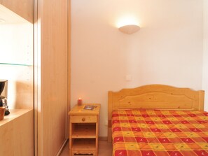 1 bedroom, free WiFi