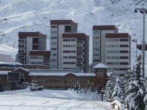 Exterior - Bright apartment, near ski lifts, balcony (Les Menuires)