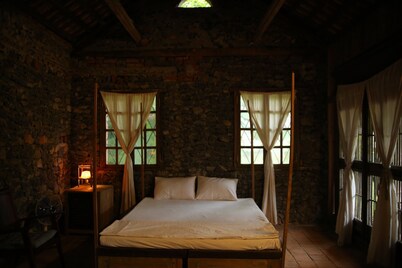 Ideal for small group to visit the landscape or practice meditation and yoga.