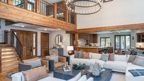 Unclassified image, 4 of 44, button - Aspen Grove Villa by Exceptional Stays (Telluride)
