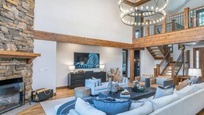 Unclassified image, 3 of 44, button - Aspen Grove Villa by Exceptional Stays (Telluride)