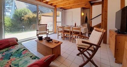 Maison cosy à Carnac - 3 piÚces, Wifi, piscine chauffée, proche plage, commerces et parking inclus