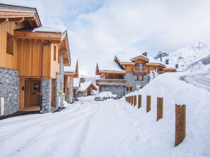 Uklassifisert bilde, 2 av 18, knapp
