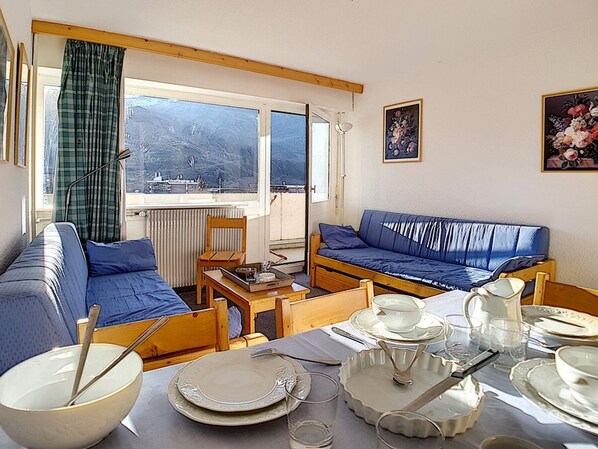 Dining - Ski-in apartment, 2 rooms, 6 ppl, south/west balcony (Les Menuires)