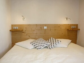 1 bedroom, free WiFi