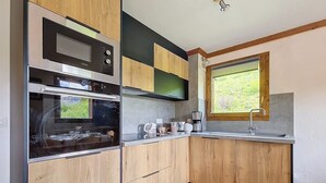 Unclassified image, 5 of 23, button - Spacious 4-room apartment, ski-in, balcony, parking (Les Menuires)